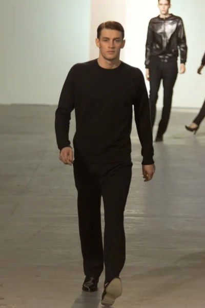 Look 19